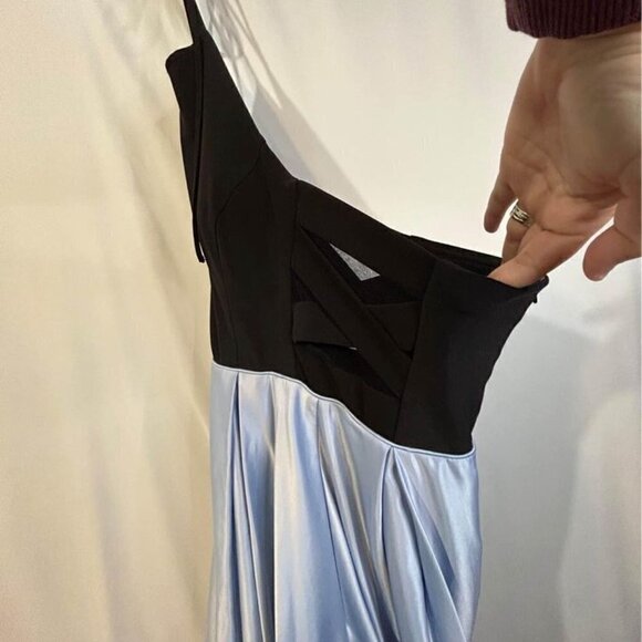 Long satin cut out halter ball gown. Size 9/10. Excellent condition. Built in br - Picture 11 of 12